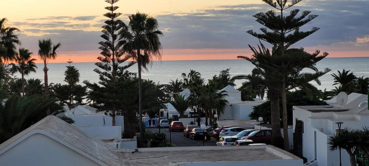 Casahost Bastian Boutique I Seaview Apartment Costa Teguise Bagian luar foto
