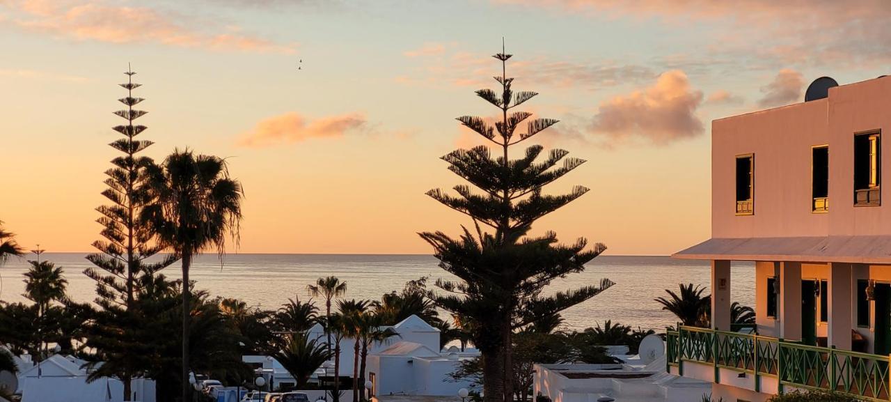 Casahost Bastian Boutique I Seaview Apartment Costa Teguise Bagian luar foto