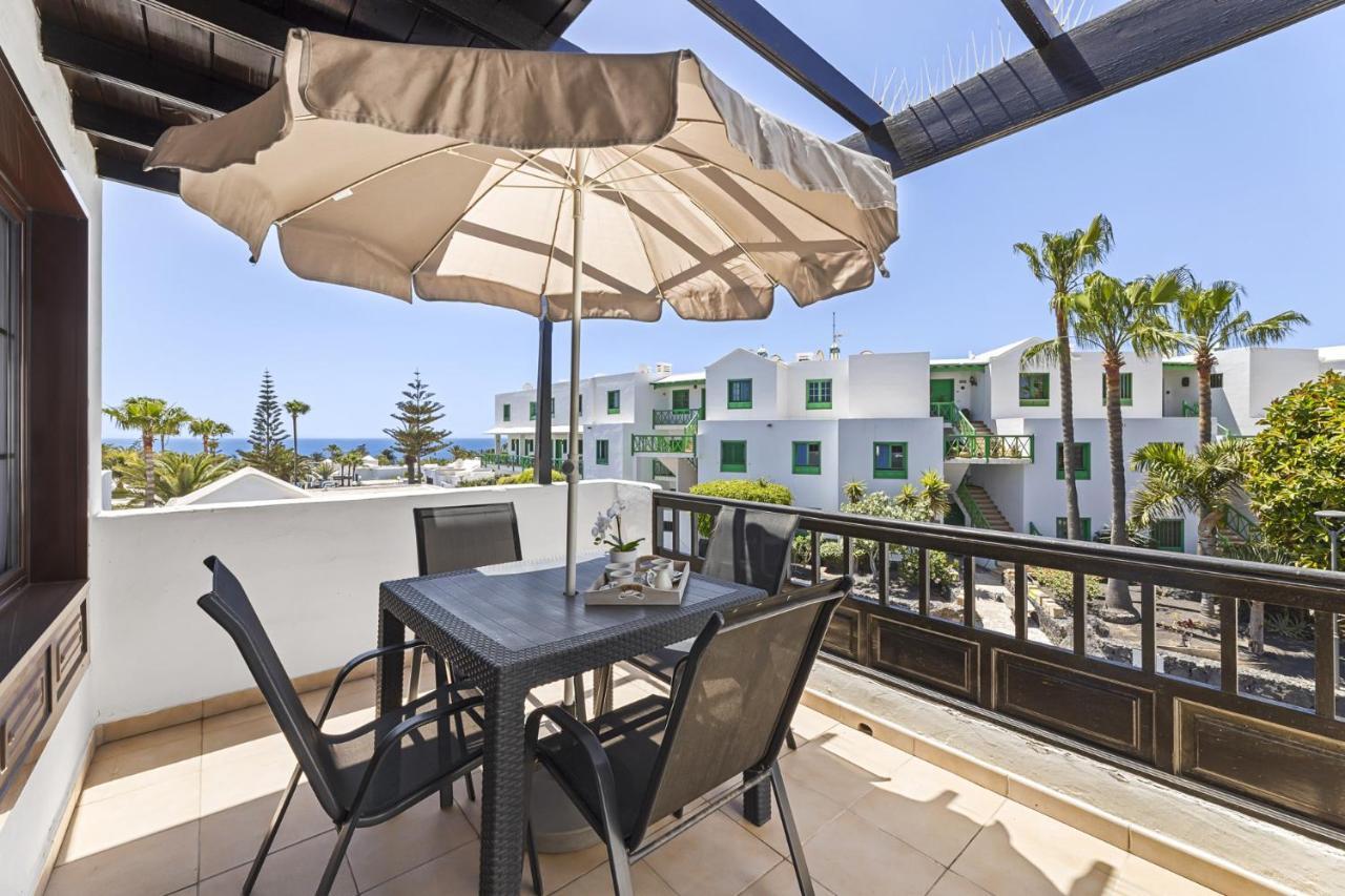 Casahost Bastian Boutique I Seaview Apartment Costa Teguise Bagian luar foto
